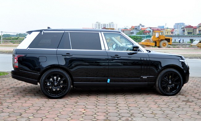 Range Rover LWB Hybrid dau tien “nhap tich” Viet Nam-Hinh-3